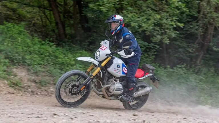 Neues R 1300 GS Trophy Sondermodell von BMW exklusiv für den harten Offroad-Einsatz präsentiert