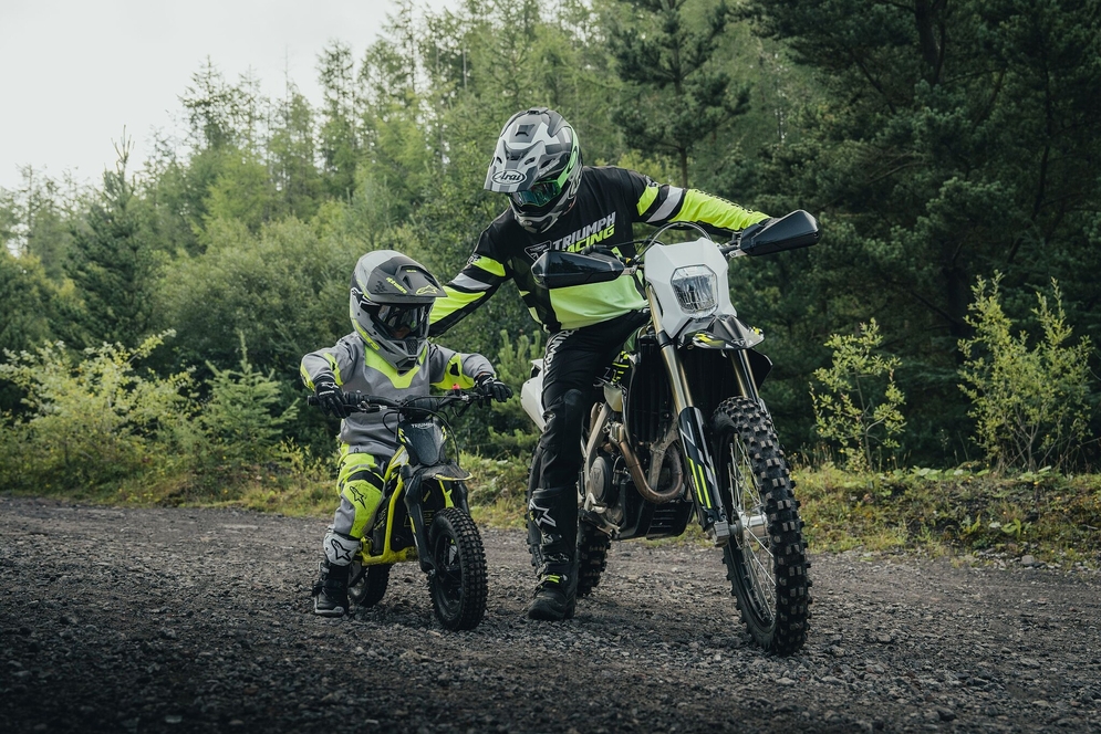 Neuer Elektro-Offroader von Oset setzt Maßstäbe für den Zweirad-Nachwuchs