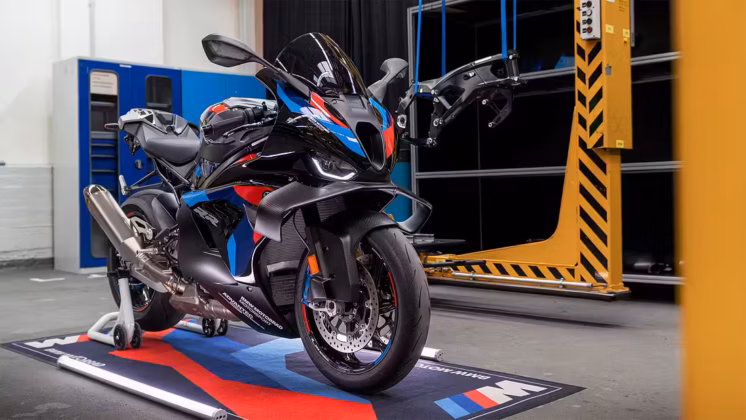 Neue BMW M 1000 RS bringt Hyper-Sport-Touring auf ein ganz neues Level