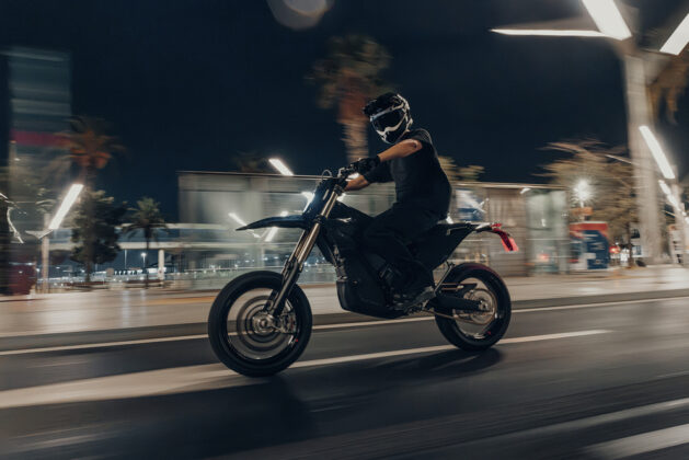 Exklusive Elektro-Supermoto: Stark Varg SM Sk&ouml;ll auf 500 St&uuml;ck limitiert